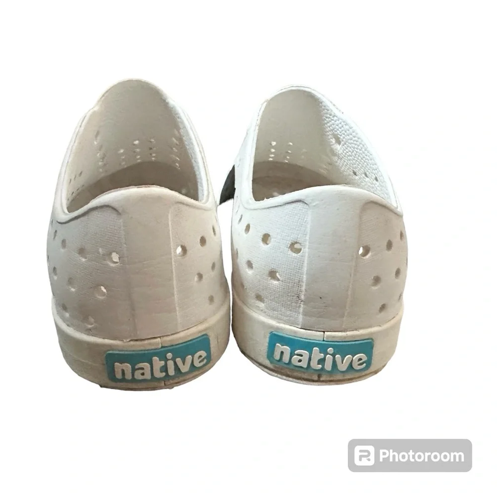 NATIVE Jefferson Circle Unisex Slip On Lightweight Eva Waterproof Shoes Size C13